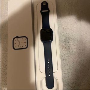 Apple Watch series 7 for sale size os